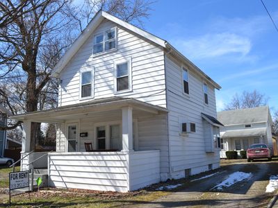 1068 Murray Ave, Akron, OH, 44310