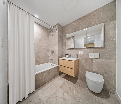 Sold by Modern Spaces | media 6