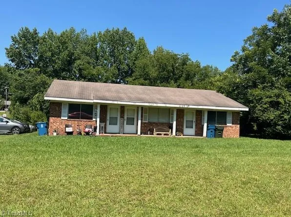 305 Lake Dr, High Pt, NC 27263