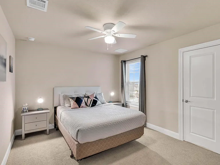 129 Birkshire Dr — Photo 33