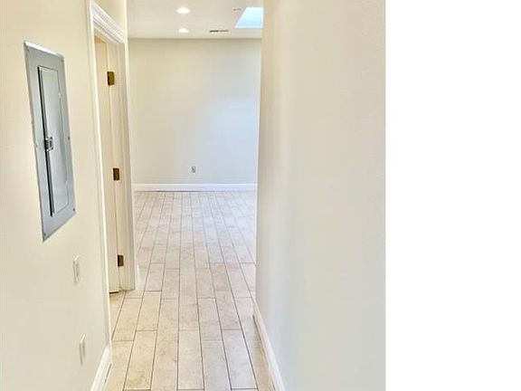 2nd image of 8612 Macarthur Blvd