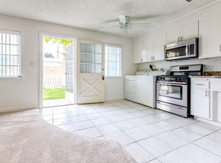 1920 Wallace Ave APT B, Costa Mesa, CA 92627