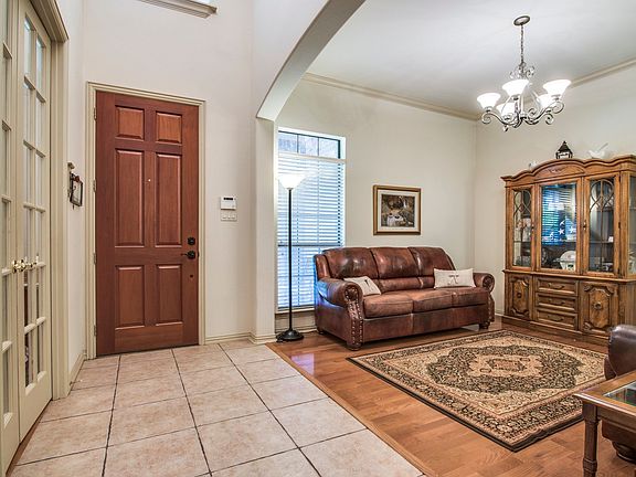 4th image of 2828 W Kimball Ave