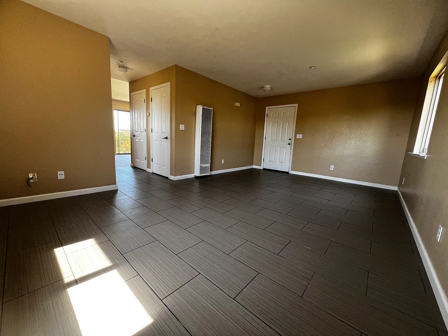 719 Garner Ave — Photo 4