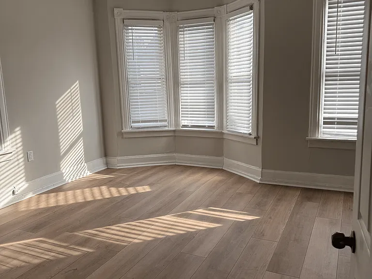 31 W Side Ave — Photo 2