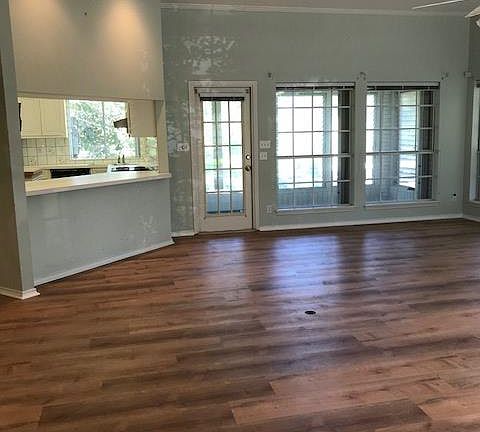 4th image of 90 Saint Andrews St