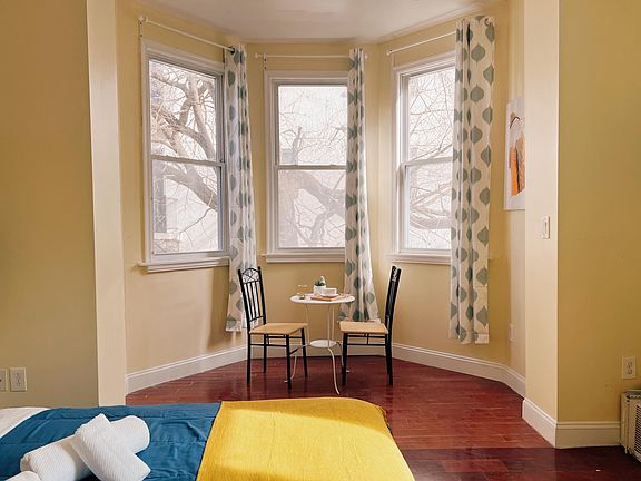 5th image of 117 S 42nd St #2R