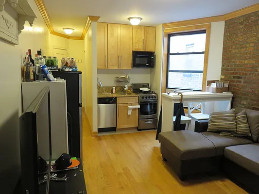 Rented by Majesty Management | media 28