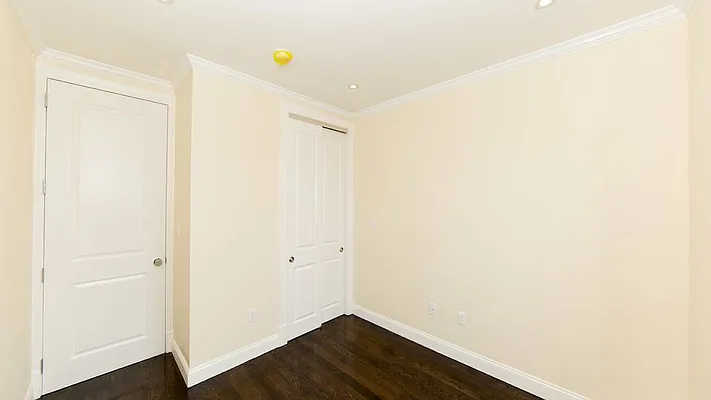 Rented by Nooklyn NYC LLC | media 27