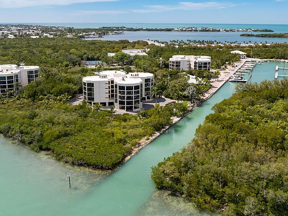 3rd image of 7101 Gulf Of Mexico Blvd #101