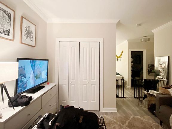 5th image of 726-28 W Roscoe St #726-1N
