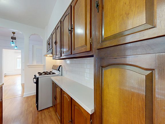 2nd image of 1200 Francisco St APT 1