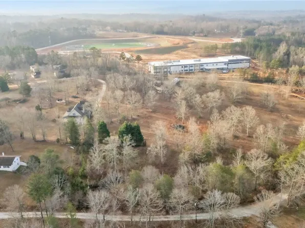 135 Raybrook Ct, Taylors, SC 29687