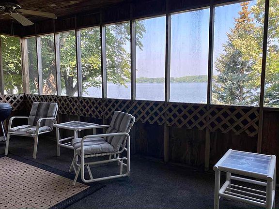 3rd image of 3218 Center Lake Dr