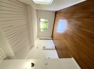 11820 Washington Pl #5, Los Angeles, CA 90066