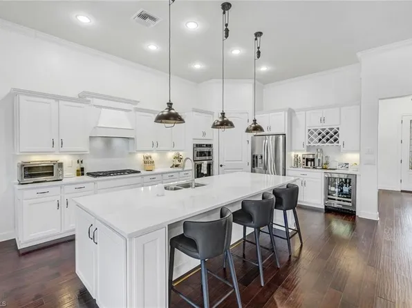 9403 Surfbird CT, NAPLES, FL 34120