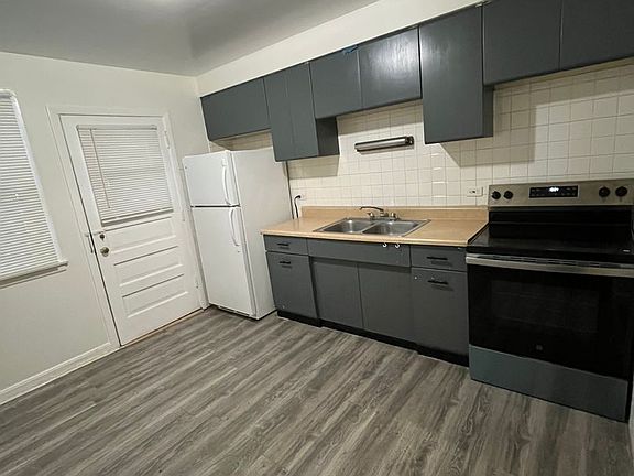 4th image of 1425 Dobson St #234