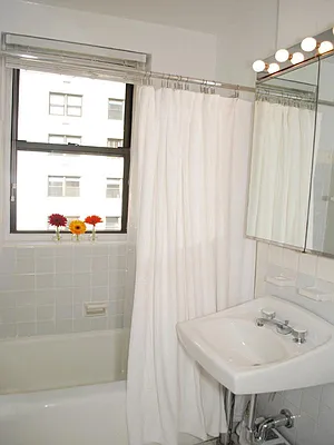Sold by Sotheby's International Realty | media 6