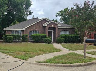 6233 Lennox Ln, Garland, TX 75043