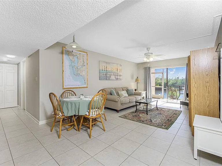 1358 Rock Dove Ct #7 — Photo 8