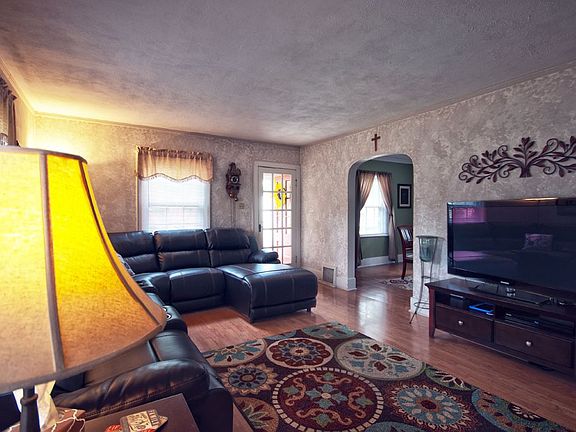 4th image of 3110 E Sunnymede Ave
