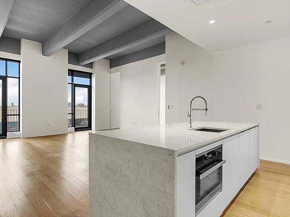 5th image of 160 Imlay St #3B2