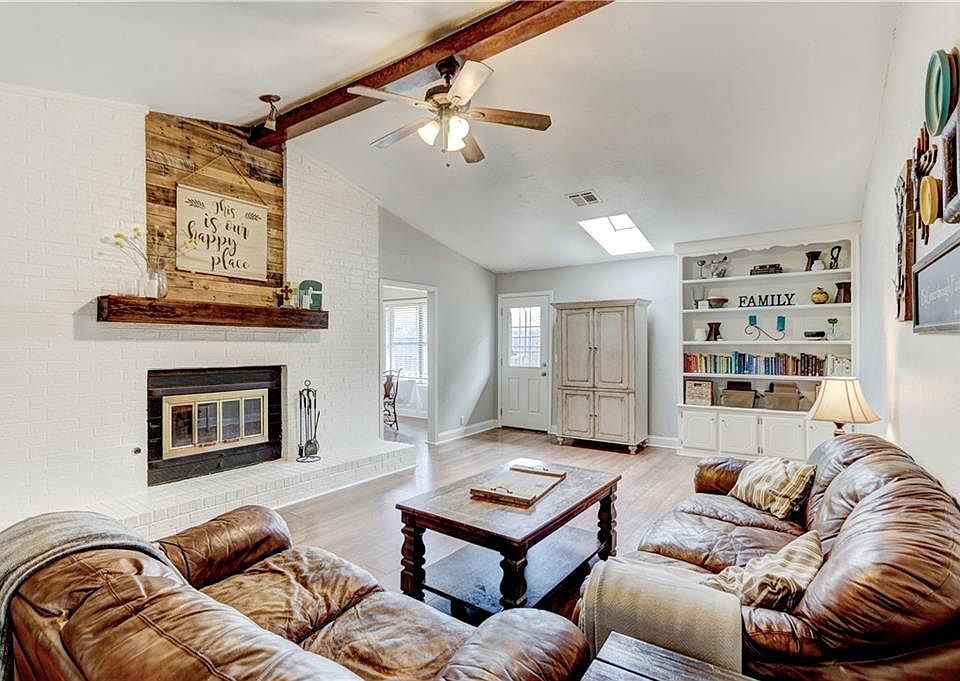 1st image of 1104 Countrywood Ln