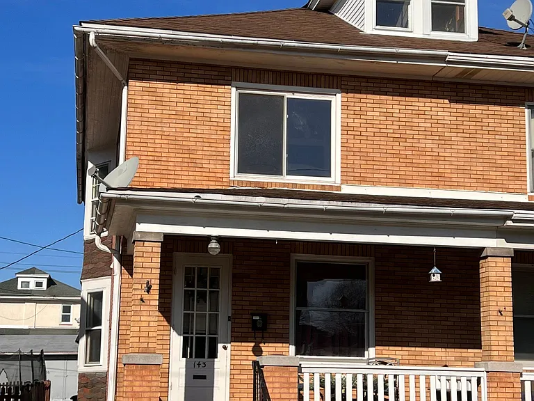 143 E Elm St #2 — Photo 11