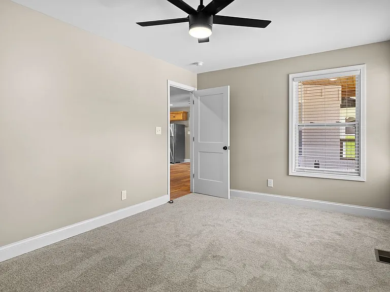 910 Windlau Ct — Photo 17