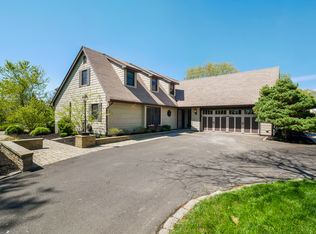 5782 Belmont Manor Dr, Pipersville, PA 18947