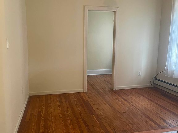 3rd image of 233 Maujer St #1