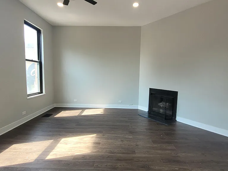 1727 N Halsted St — Photo 5