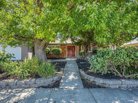 2nd image of 4428 Lavell Road