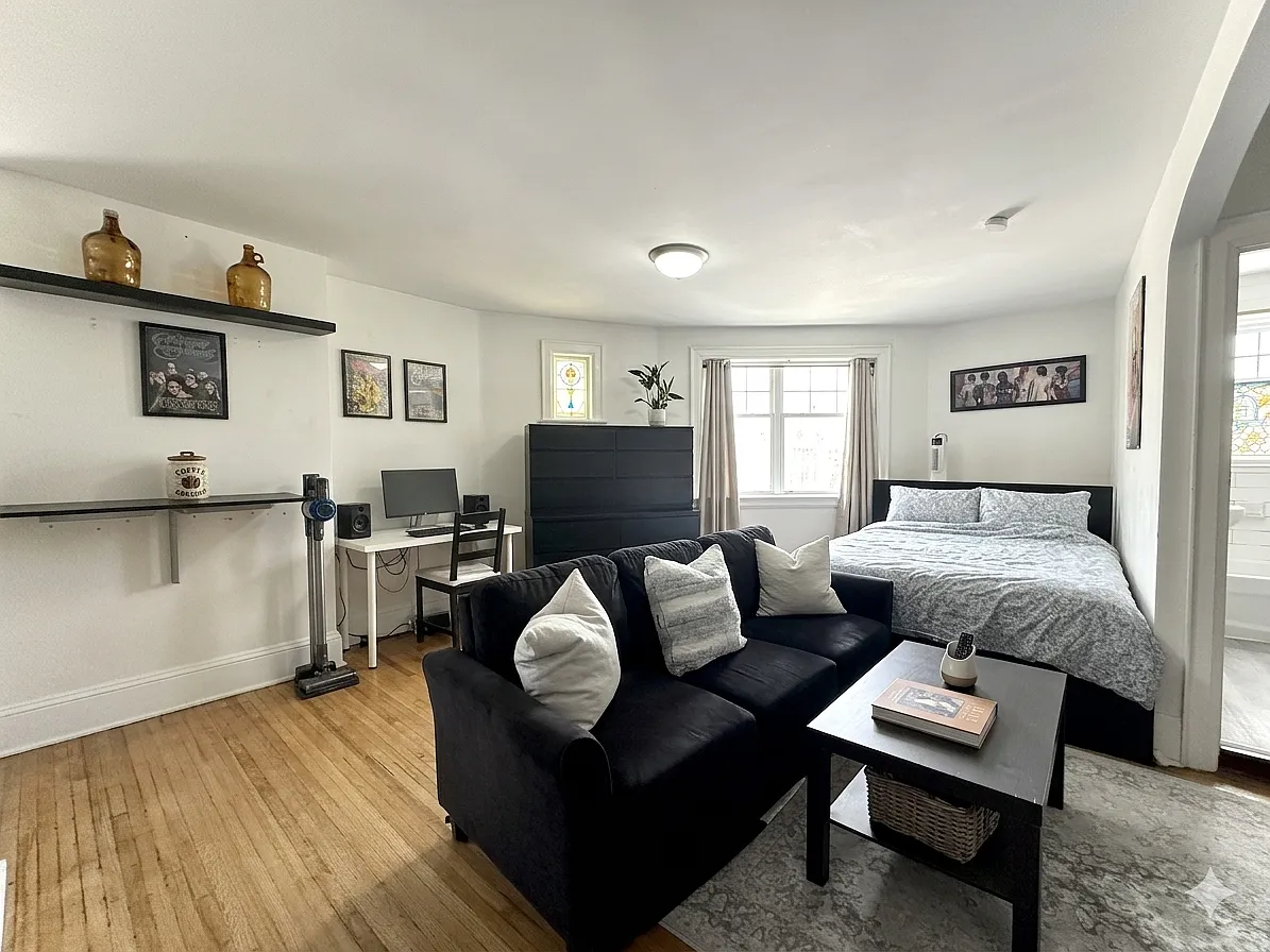 Building Photo - 15 Hubbard Blvd #21