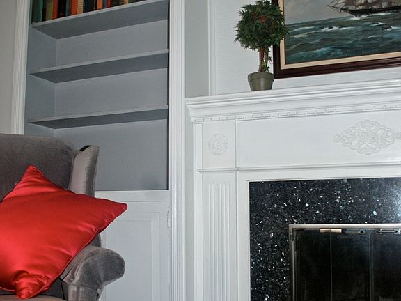 Bookshelf & fireplace