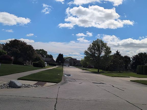 4th image of 48246 Tonawonda Dr