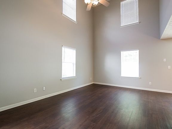 5th image of 186 Ilex Dr