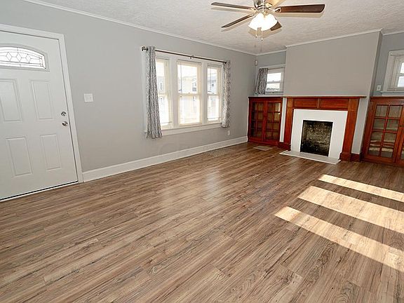 3rd image of 544 Hilltonia Ave