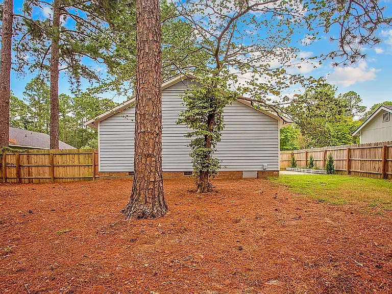 4616 Pine Needle Ct — Photo 32