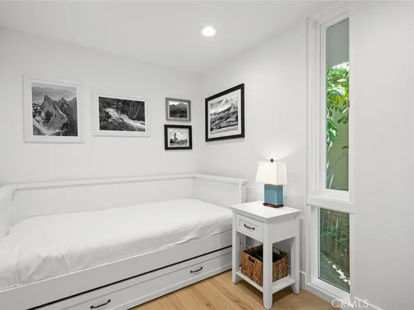 1061 Skyline Dr, Laguna Beach, CA 92651