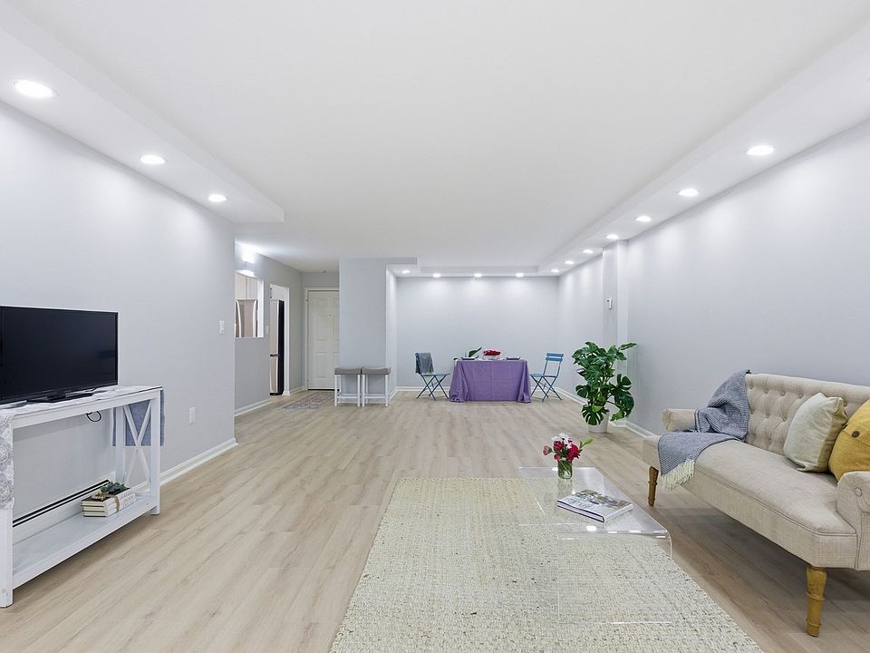 1st image of 131 Coolidge Ave APT 122