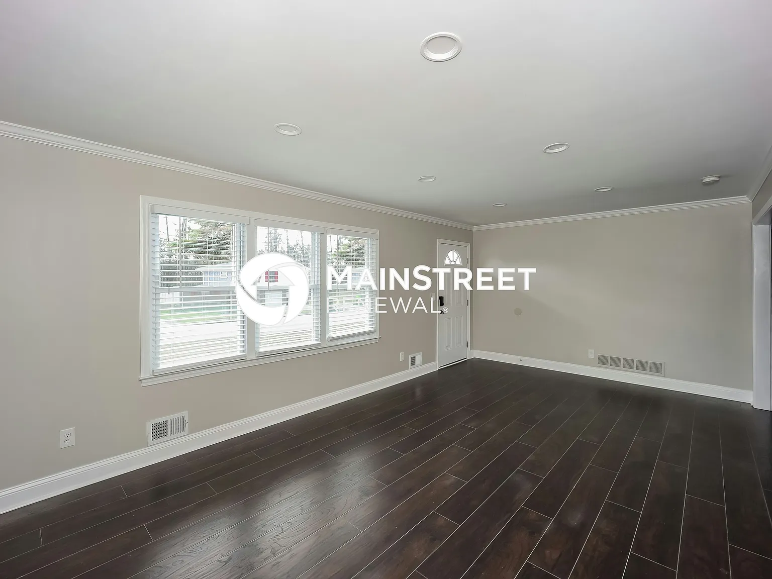 3785 Benchmark Dr — Photo 2