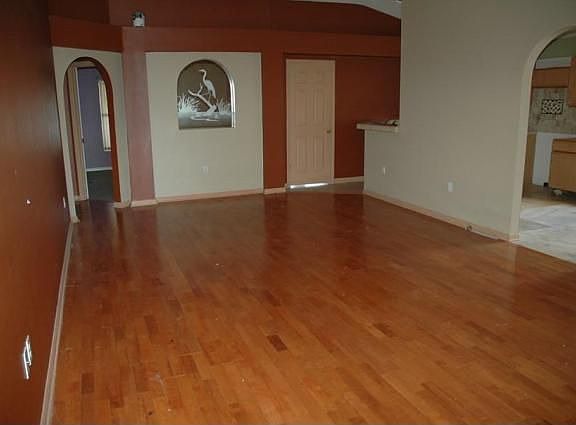 4th image of 2905 Noah Cir