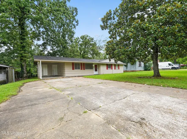 133 Queen Victoria Ln, Jackson, MS 39209