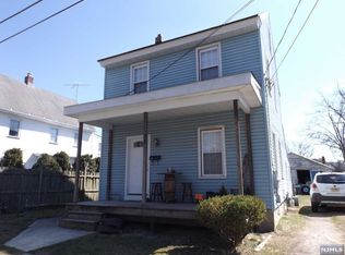 32 W Millbrooke Ave, Woodstown, NJ 08098