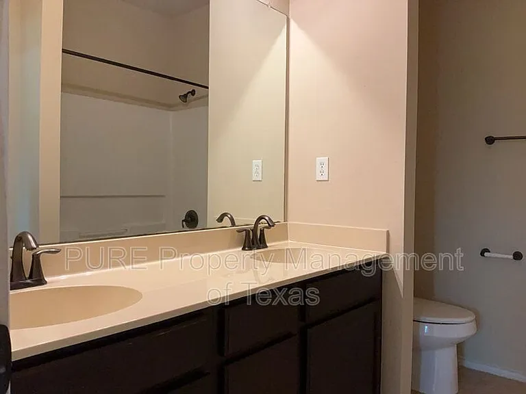 1144 Brendon Lee Ln — Photo 23