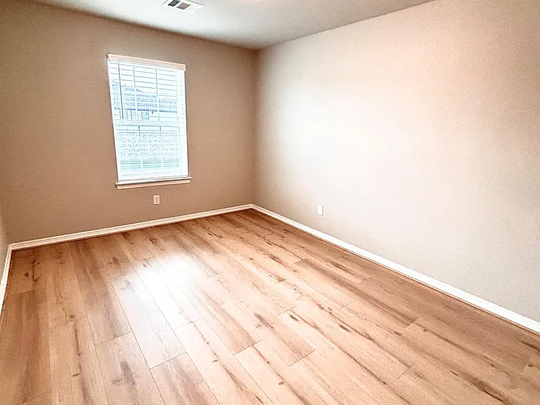 2830 Scanlan Mdw — Photo 20
