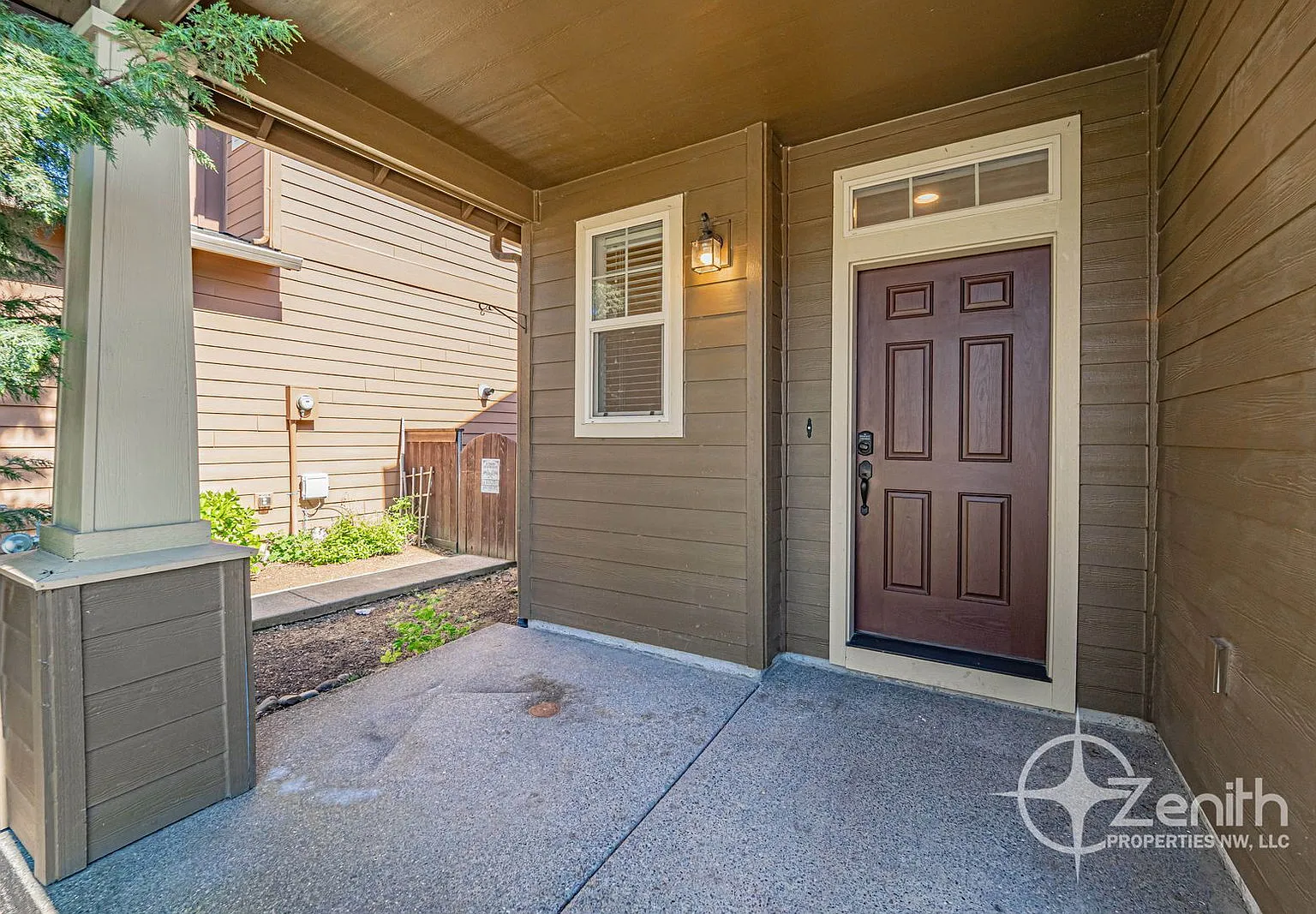 4 bed, 2.5 bath, 1911 sqft, $3,015 — Photo 4