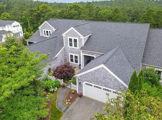 21 Endicott Gln, Plymouth, MA 02360