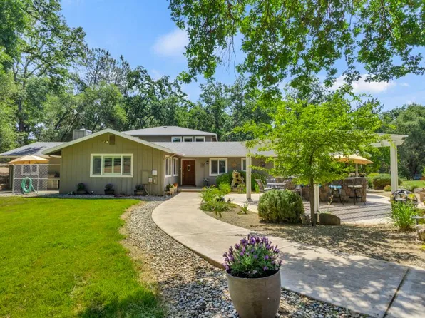 4501 Holiday Lake Dr, Shingle Springs, CA 95682